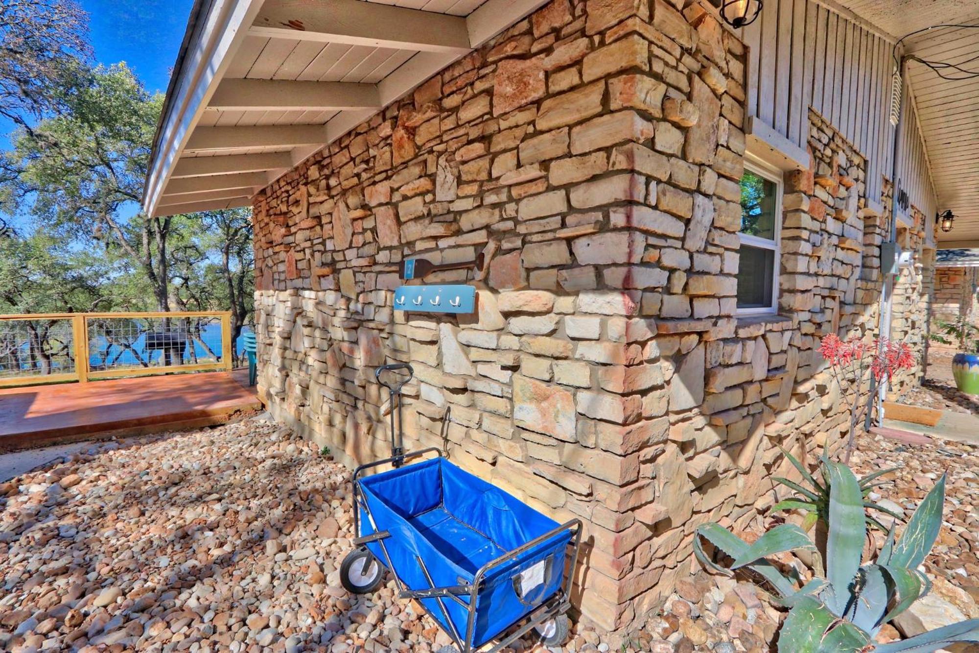 Millie'S Cottages Unit 2 - Annie Canyon Lake Exterior photo